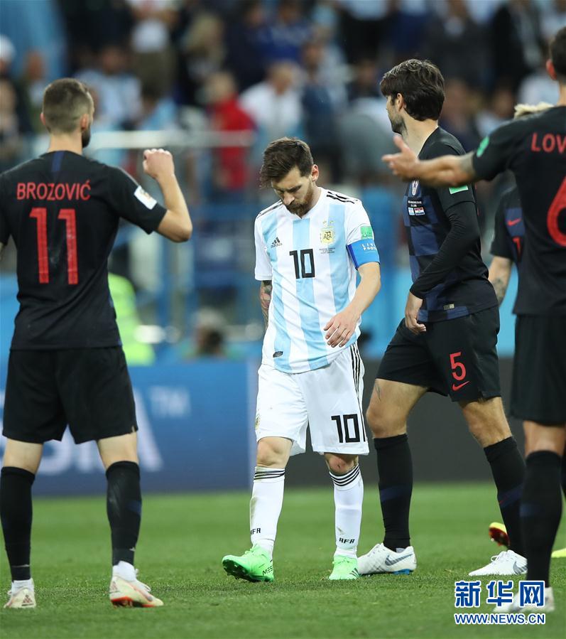 Croácia bate Argentina por 3-0 avan?ando para os oitavos