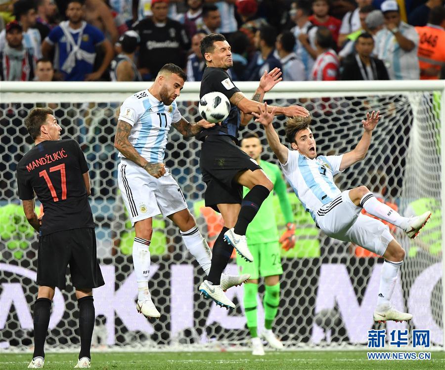 Croácia bate Argentina por 3-0 avan?ando para os oitavos