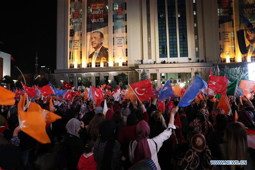 Presidente turco Erdogan e sua alian?a ganham elei??es presidenciais e parlamentares