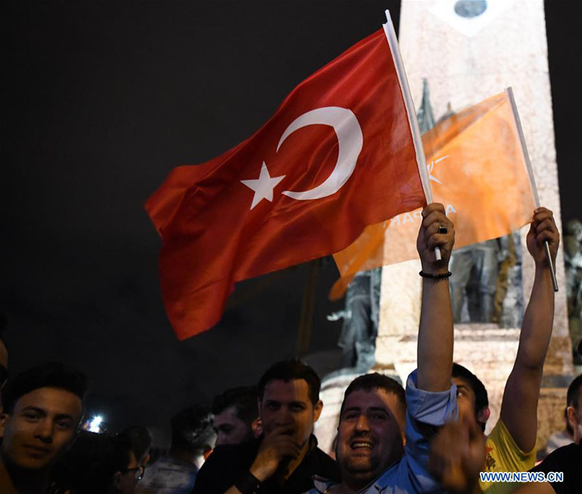 Presidente turco Erdogan e sua alian?a ganham elei??es presidenciais e parlamentares