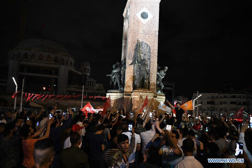 Presidente turco Erdogan e sua alian?a ganham elei??es presidenciais e parlamentares
