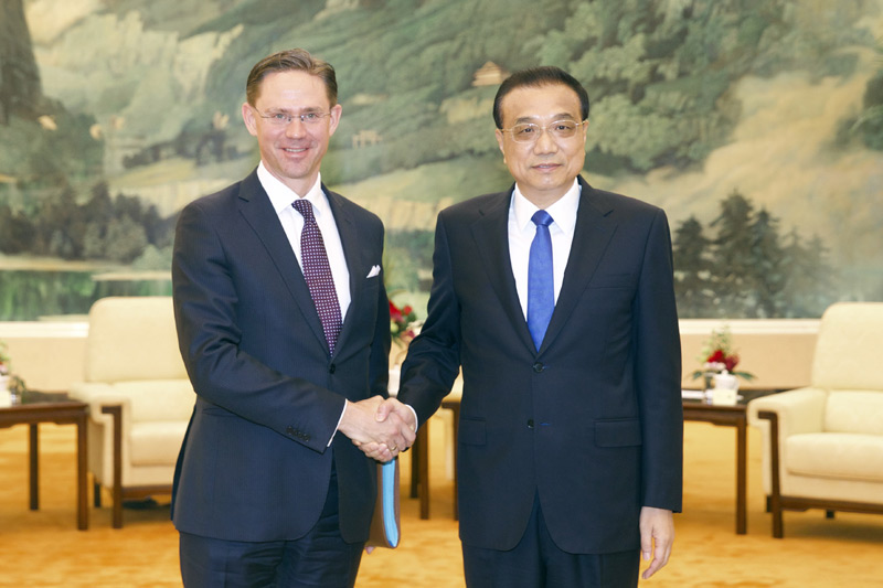 Premiê chinês se reúne com vice-presidente da Comiss?o Europeia