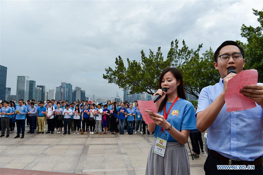 Jovens de Hong Kong passam a conhecer avan?os firmados pela política de reforma e abertura