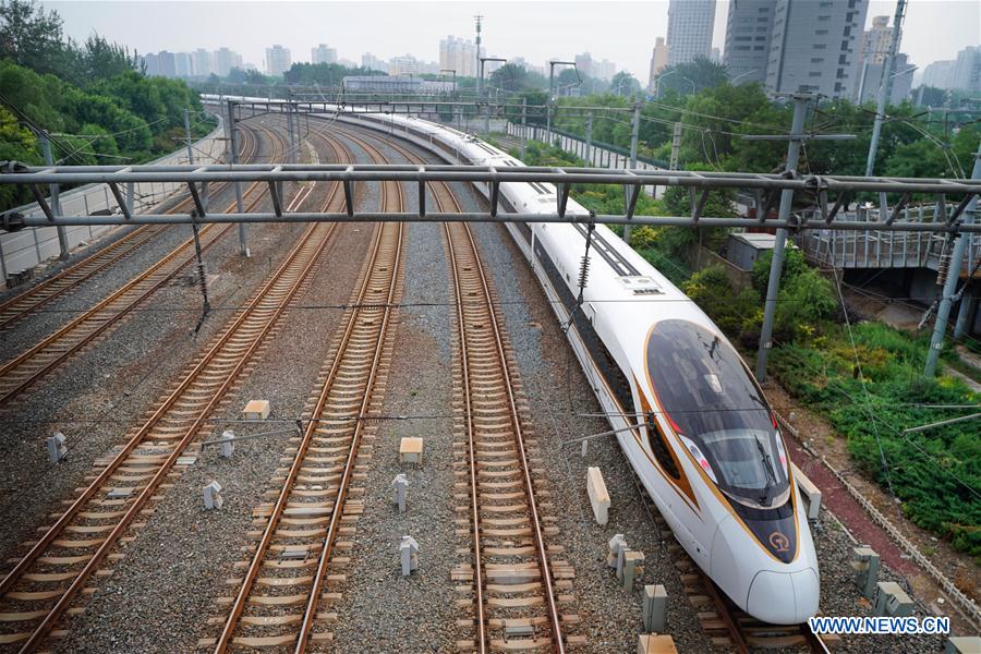 Trem-bala mais longo do mundo entra em opera??o