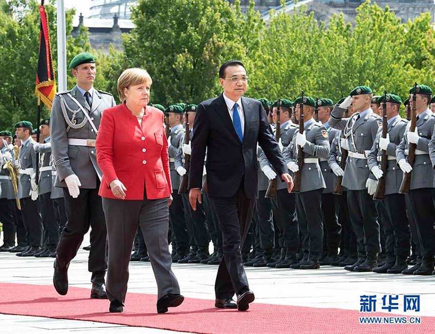 Primeiro-ministro chinês pede esfor?os conjuntos com Alemanha para promover livre comércio