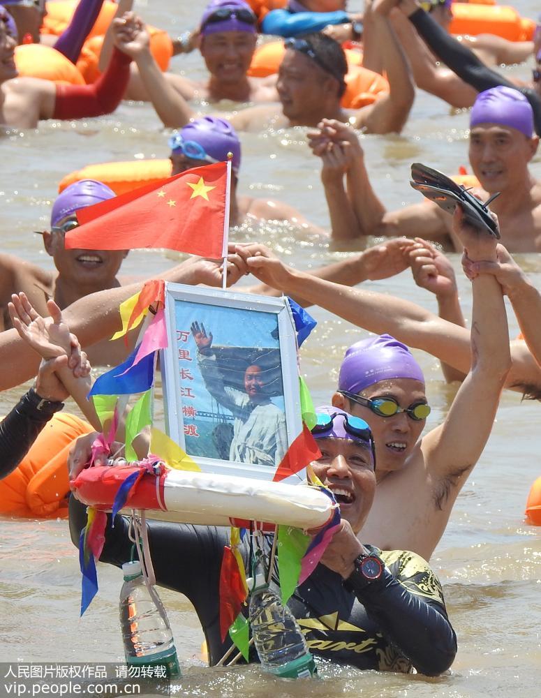 Galeria: 44o Festival da Travessia do Rio Yangtze em Wuhan