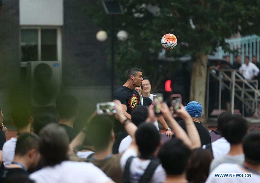 Cristiano Ronaldo desloca-se à China para participar de eventos promocionais