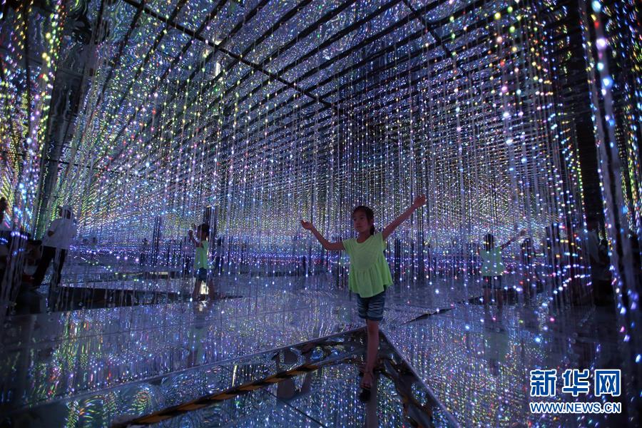 Crian?as aprendem mais sobre ciência no Museu de Ciência e Tecnologia de Xiamen