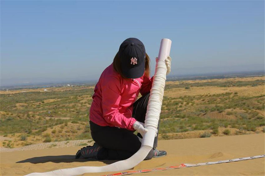 China: Paisagem do deserto de Kubuqi cada vez mais verde
