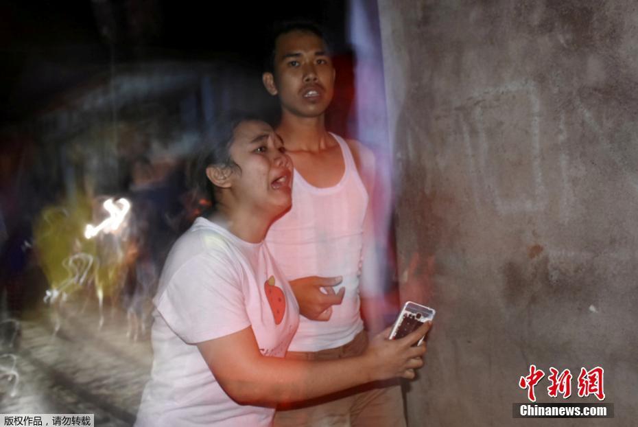 Terremoto deixa pelo menos 82 mortos na Indonésia