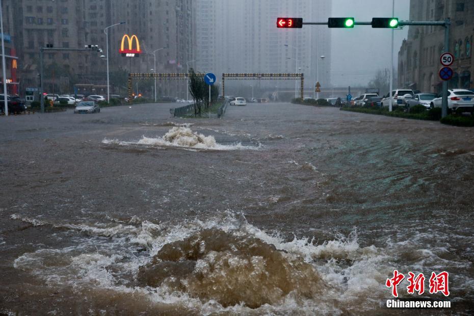 Tuf?o Rumbia provoca chuvas intensas em Dalian
