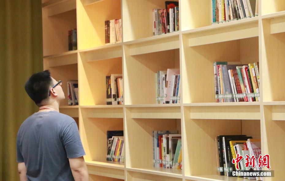 Galeria: Biblioteca sem funcionários inaugurada em Hangzhou