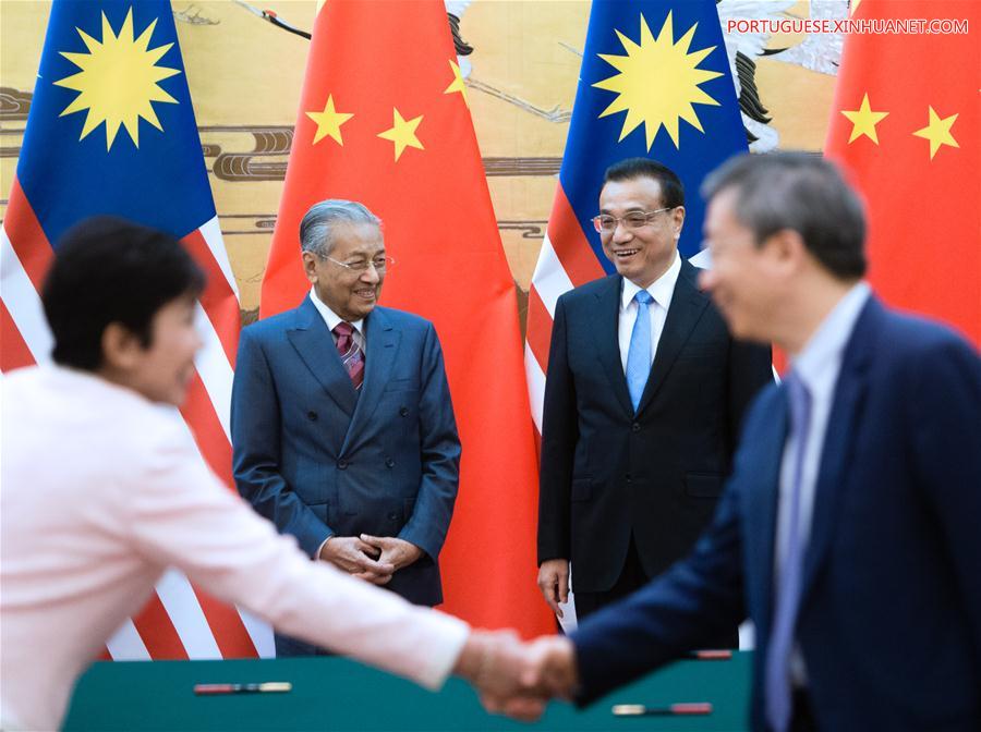 China promete elevar rela??es com Malásia para novo nível