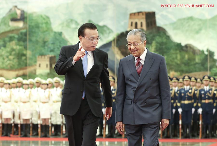 China promete elevar rela??es com Malásia para novo nível