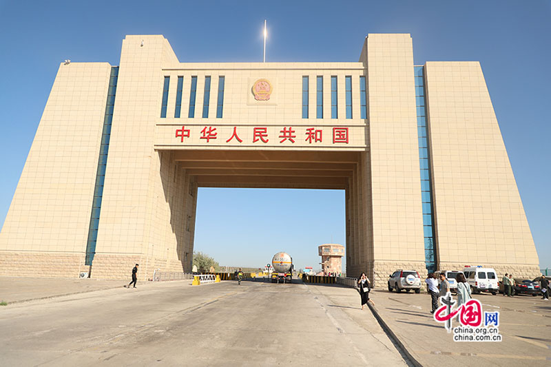 Cintur?o e Rota: Esta??o ferroviária de Alashankou, a porta de entrada na China