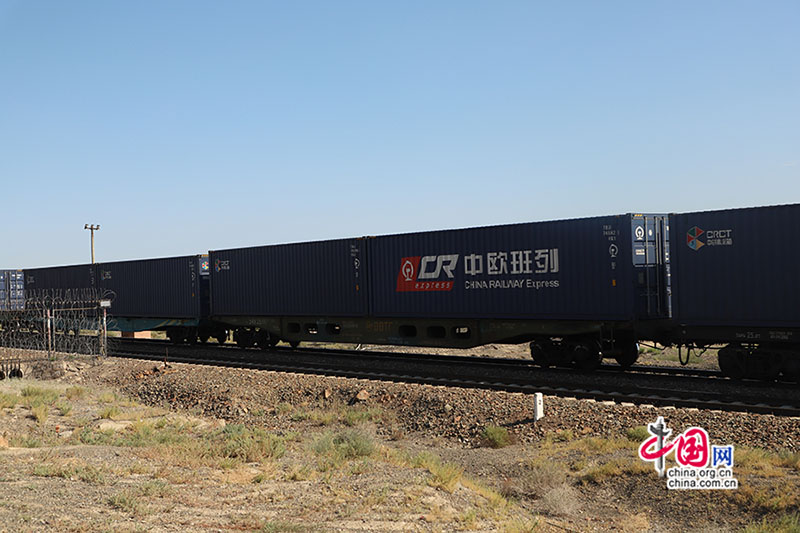 Cintur?o e Rota: Esta??o ferroviária de Alashankou, a porta de entrada na China