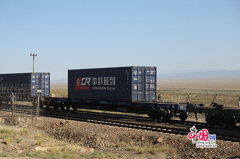 Cintur?o e Rota: Esta??o ferroviária de Alashankou, a porta de entrada na China