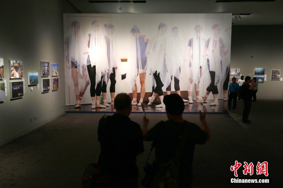 Museu Nacional da China inaugura galeria sobre mudan?as do país nos últimos 40 anos