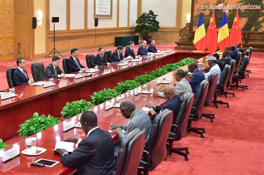 Xi reúne-se com presidente do Chade