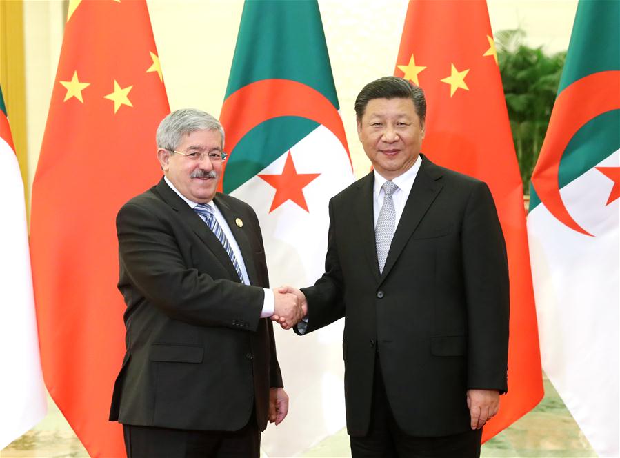 Xi reúne-se com primeiro-ministro da Argélia