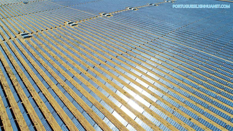 Zhongwei constrói cadeia de energia fotovoltaica para aproveital sol abundante na regi?o