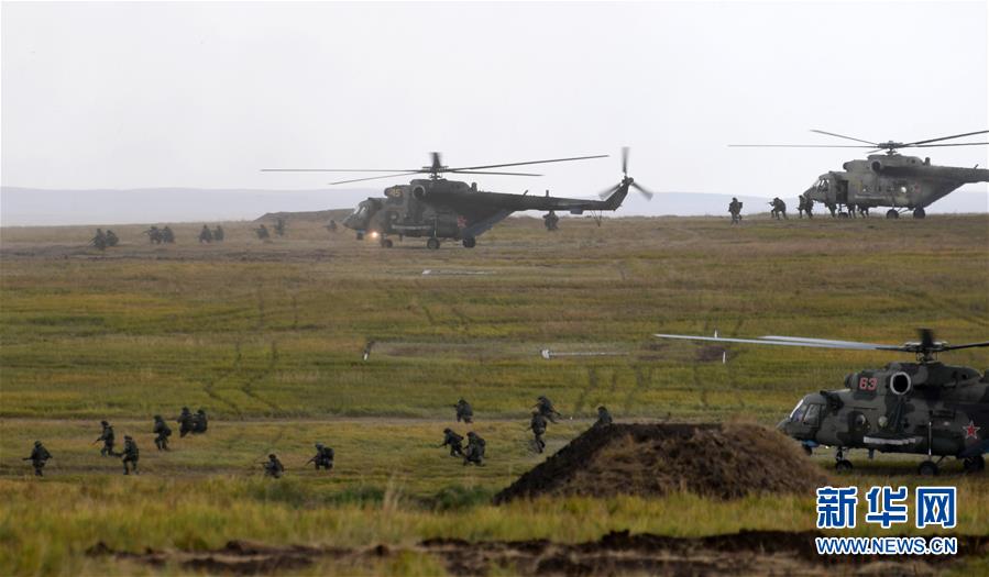 Galeria: Exercício militar sino-russo “Oriente-2018”