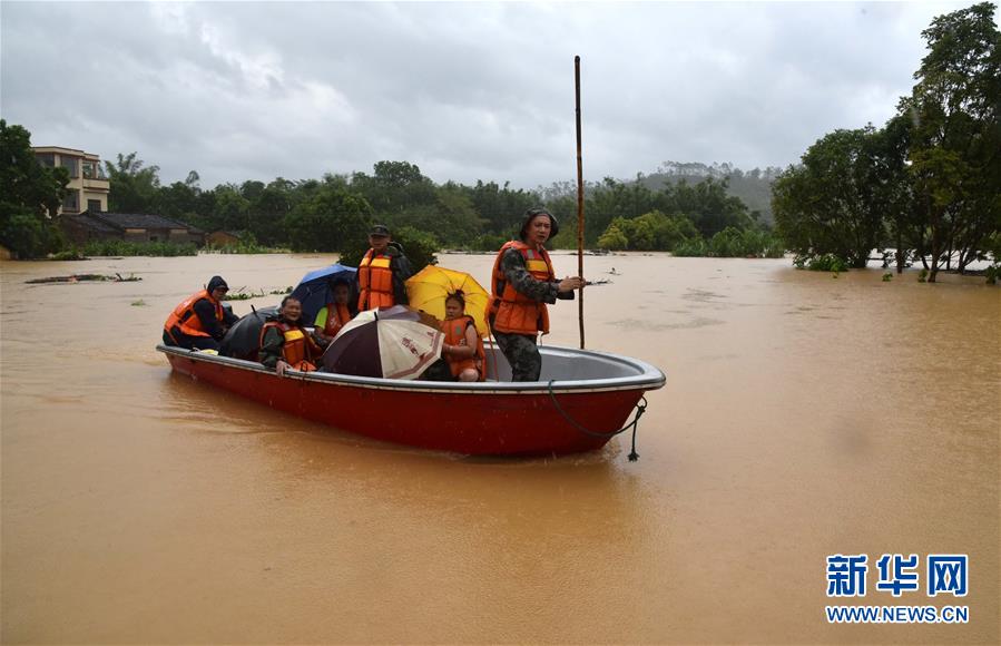 Supertuf?o Mangkhut deixa quatro mortos no sul da China