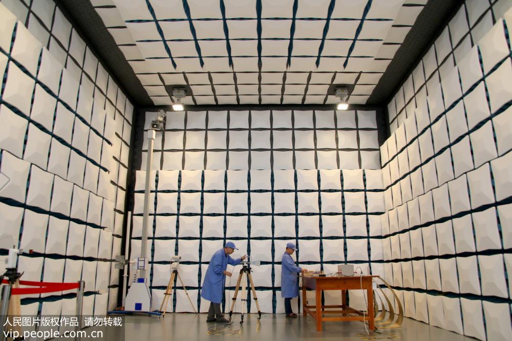Primeiro projeto cooperativo sino-alem?o em nano satélites entra em fase de fabrico