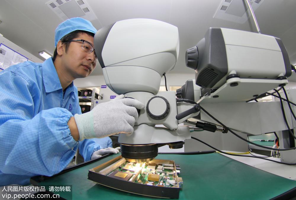 Primeiro projeto cooperativo sino-alem?o em nano satélites entra em fase de fabrico