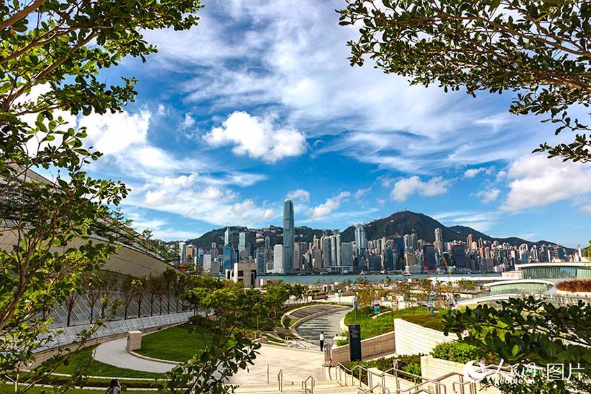 Ferrovia de alta velocidade Guangzhou-Shenzhen-Hong Kong entra em opera??o plena