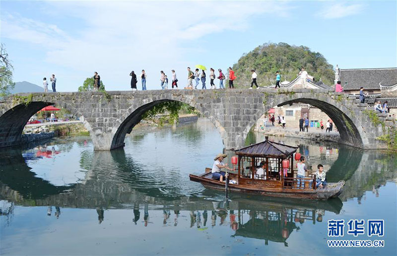 Feriado do Dia Nacional come?a com grande crescimento no turismo