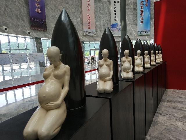 Exibi??o antiguerra de artista australiana atrai 200 mil visitantes no leste da China