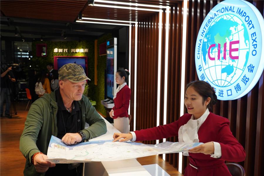 Centro de rece??o e servi?os da CIIE revelado em aeroporto de Shanghai