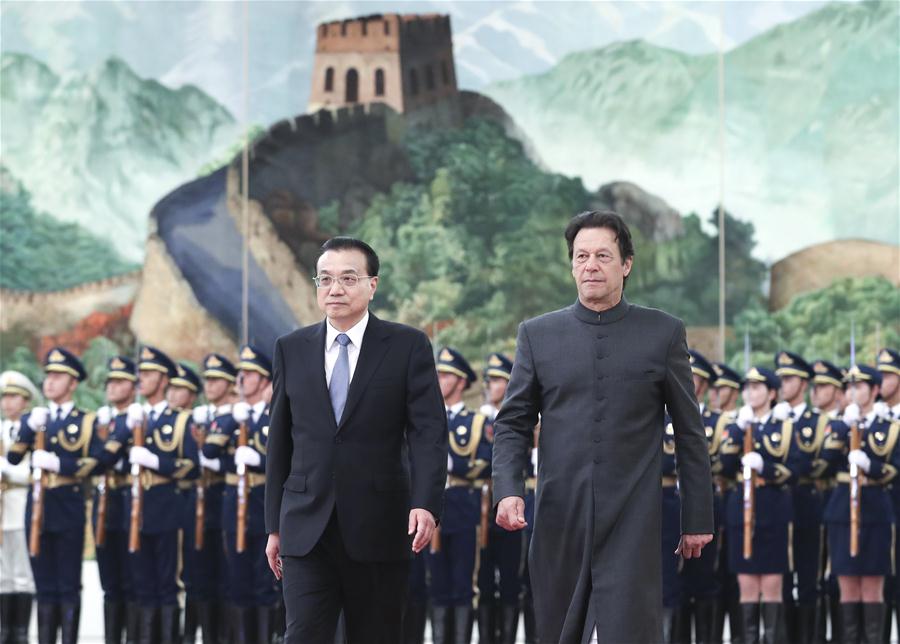 China visa la?os mais estreitos com o Paquist?o