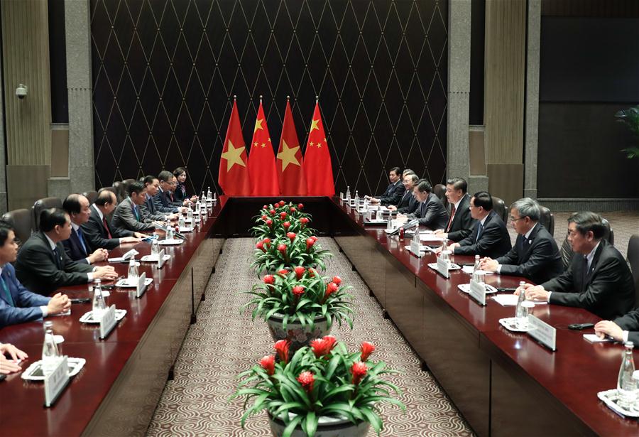 Xi reúne-se com primeiro-ministro do Vietn?