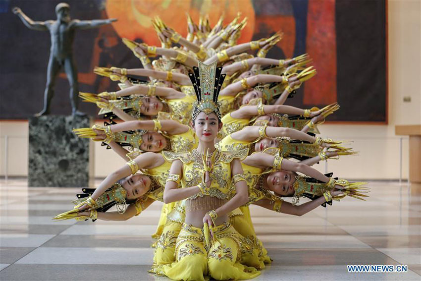 Galeria: Artistas apresentam dan?a Bodhisattva de Mil M?os na sede da ONU em Nova Iorque