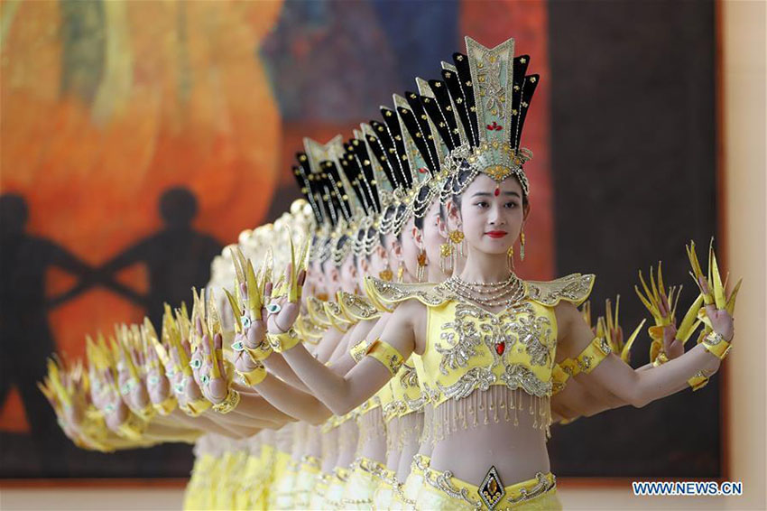 Galeria: Artistas apresentam dan?a Bodhisattva de Mil M?os na sede da ONU em Nova Iorque