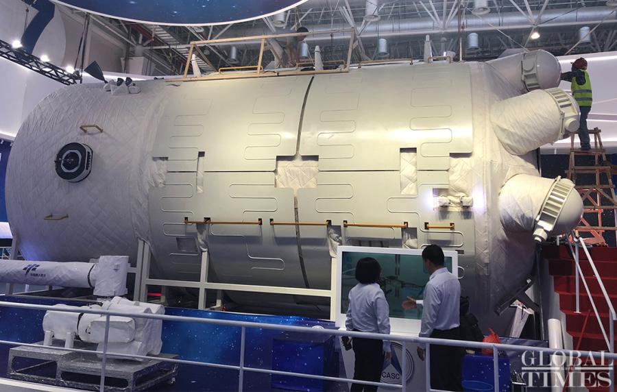 Tecnologia espacial é exibida no Airshow China em Zhuhai