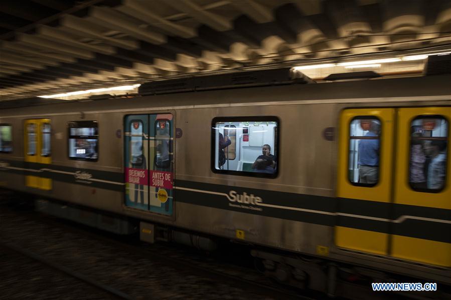 Trens construídos da China refor?am rede de transportes de Buenos Aires