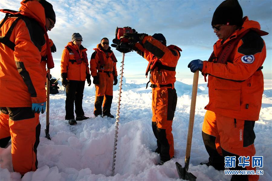 Equipe chinesa explora rotas de abastecimento de esta??o de pesquisa na Antártica