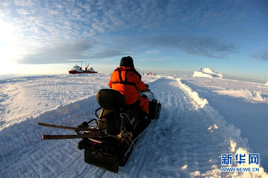 Equipe chinesa explora rotas de abastecimento de esta??o de pesquisa na Antártica