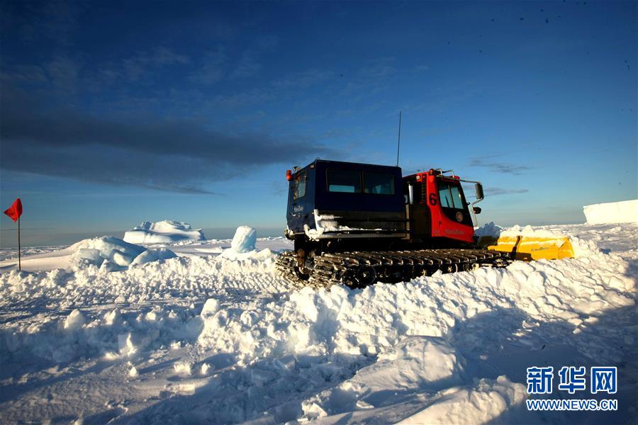 Equipe chinesa explora rotas de abastecimento de esta??o de pesquisa na Antártica