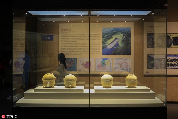 Galeria: Exposi??o de arqueologia do marquês de Haihun