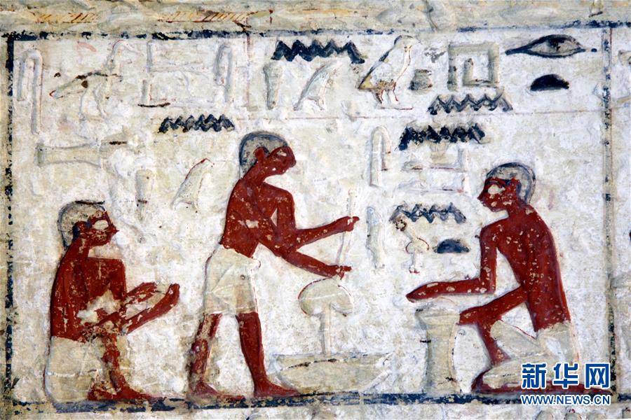 Egito descobre túmulo fara?nico intacto de 4.400 anos perto das piramides de Gizé