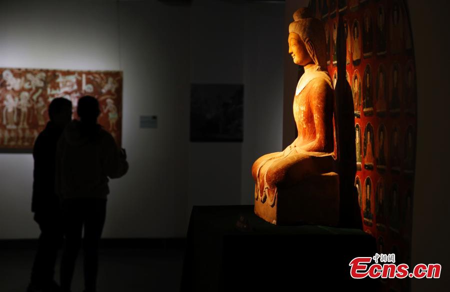 Exposi??o sobre as Cavernas de Dunhuang realizada em Shanghai