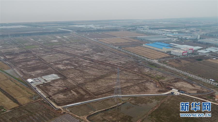 Tesla inicia constru??o de fábrica em Shanghai