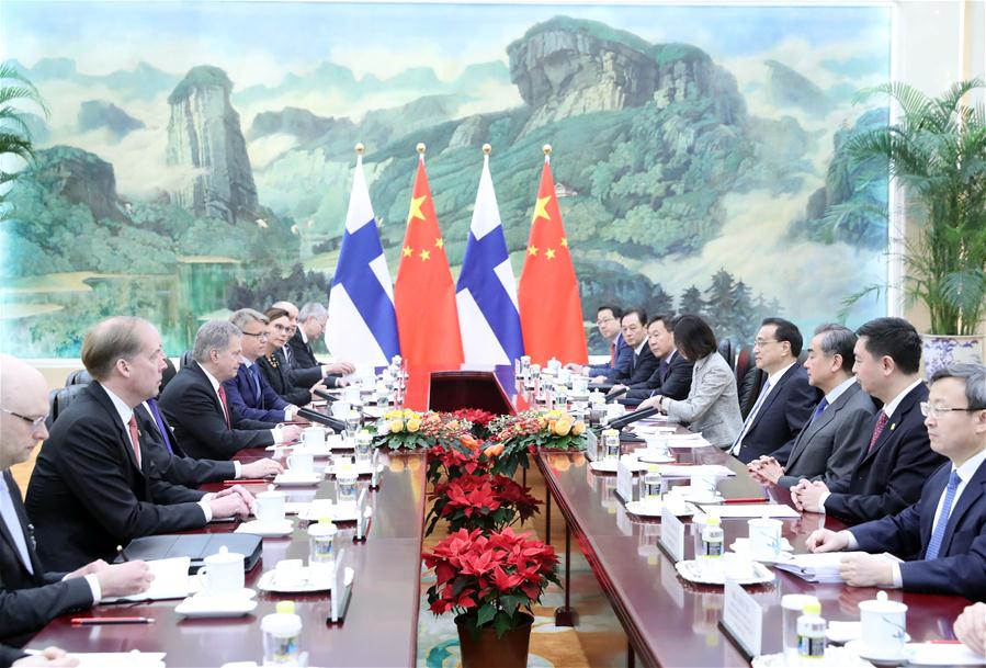 China pode brindar à Finlandia amplas oportunidades de negócios, diz premiê chinês