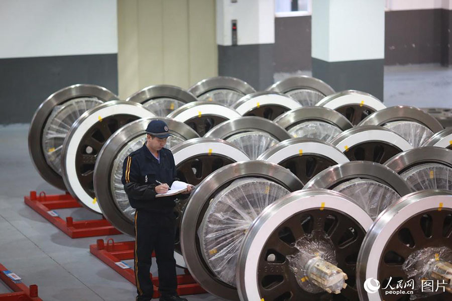 Galeria: Centro de manuten??o das “pernas” dos trens