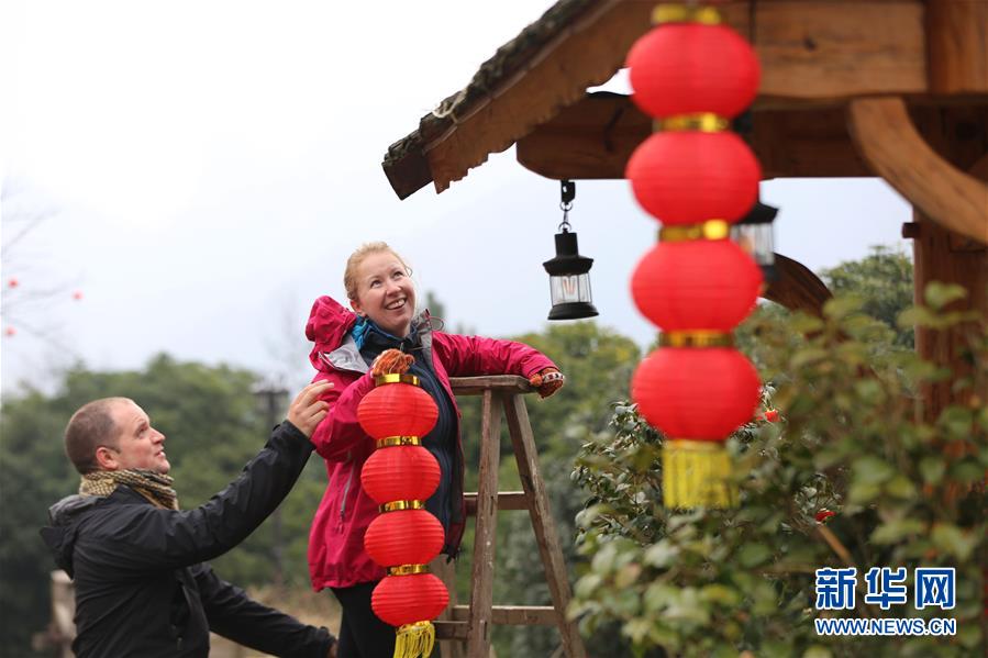 Galeria: Lanternas chinesas sinalizam chegada do Festival da Primavera