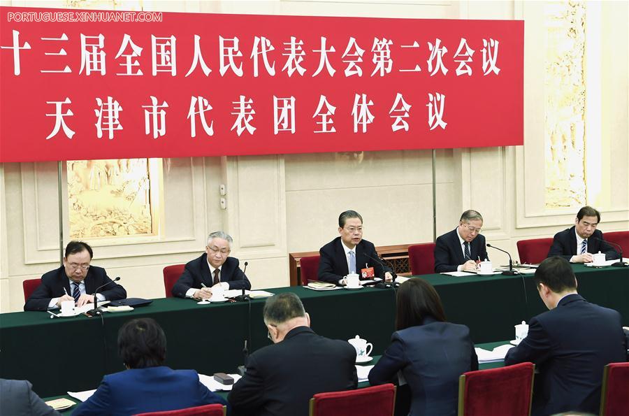 Xi pede perseveran?a em luta contra pobreza